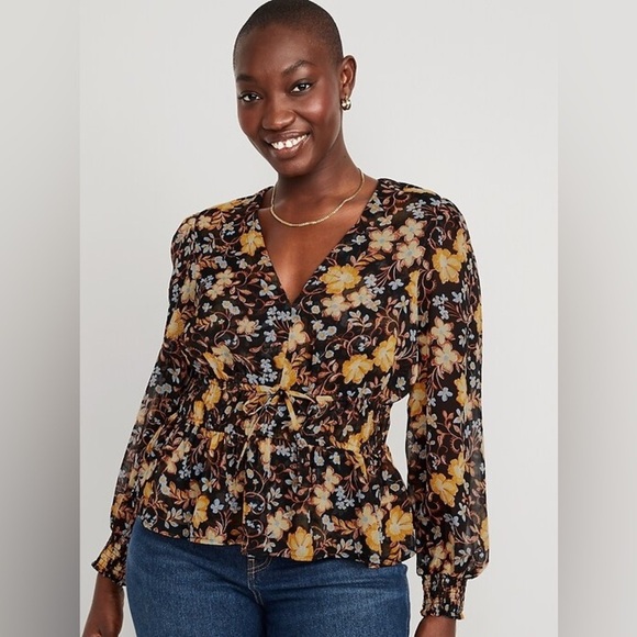 Old Navy V-Neck Smocked Floral Blouse Balloon Sleeve Babydoll Boho Peasant XL - Picture 3 of 15